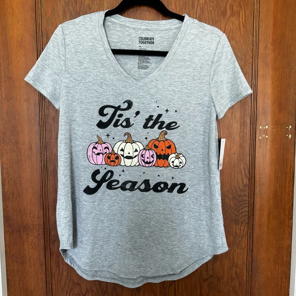 NWT Halloween Fall Tis‎ the Season Pumpkins Womens XS Shirt